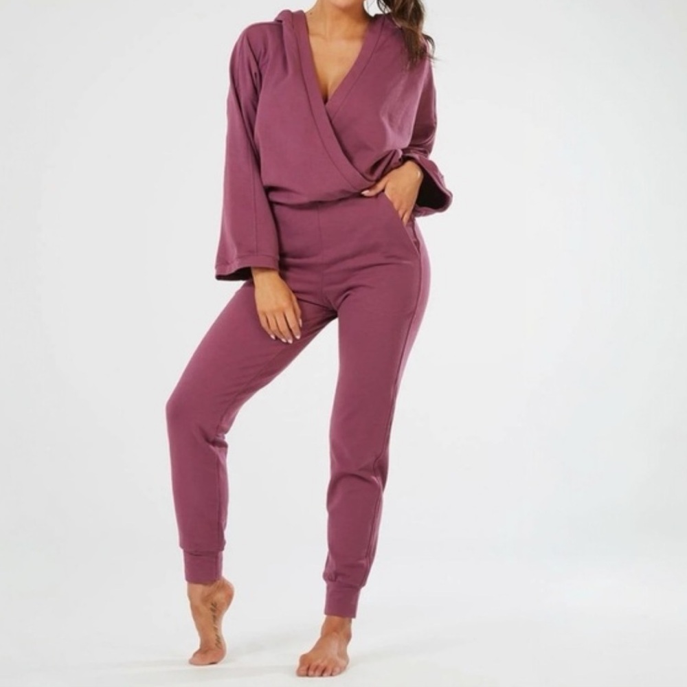 NAMA Enlighten Onesie Activewear Jumpsuit Mauve NWT Yoga Meditation Loungewear
